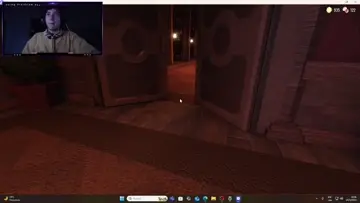 mi hermano me asusta mientras juego