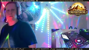 10 Stunden live  Pyramide | Clip