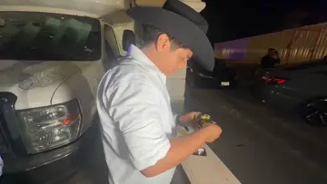 pay wage
