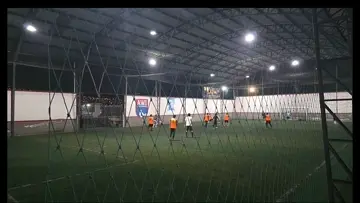 Cargua haciendo de Michael Estrada