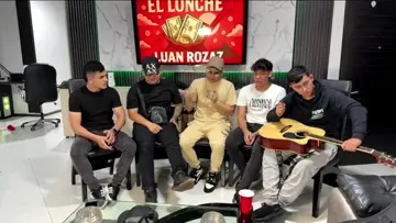 se quedo esperando el socio