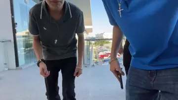 mono nos enseña su baile 🕺