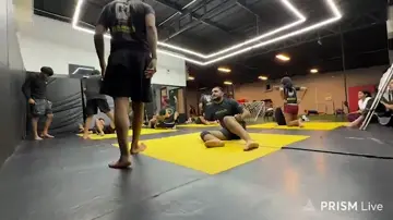 bloqueo de arm lock, terminando en corbata peruana