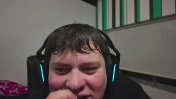 E???? TOM?