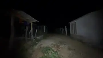 COSAS PARANORMALES #4 NOS ARROJAN UNA PIEDRA 😰