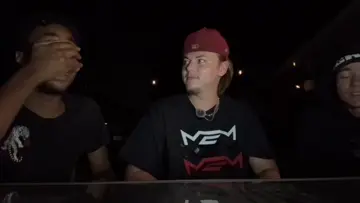 😂😭