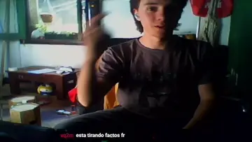 La mamá lo manda a dormir
