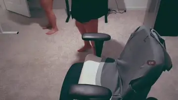 MUST WATCH - SHE SHAKES MOVES HER HOTTEST BUM EVER