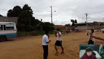 GAETHJE VS HOLLOWAY DE BAJO PRESUPUESTO