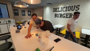 Reforzando la amistad.