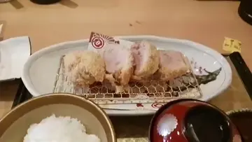 Japanese traditional rice とんかつ