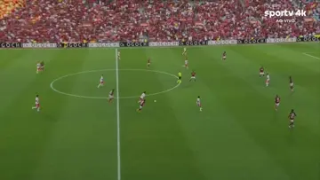 Gol de Pavlidis (P) para o Benfica