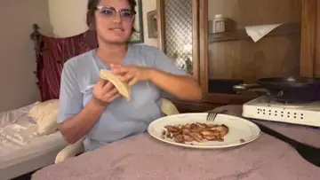 sola sola sola 