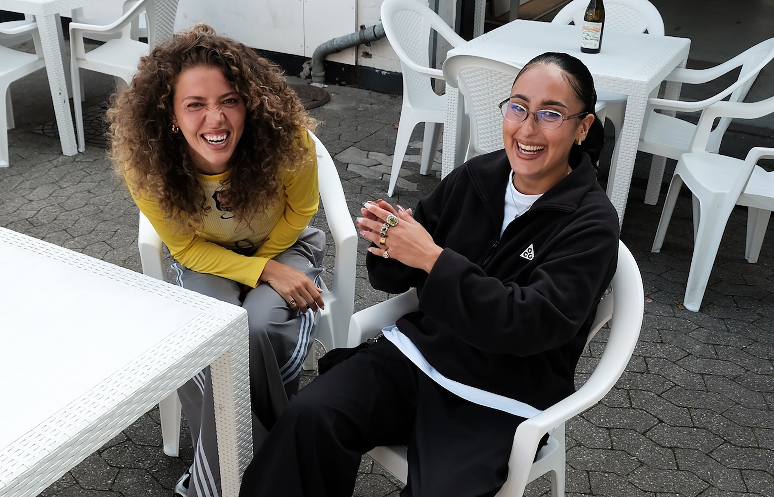 The ‘Corner’ med Sally Javadi og Didde-Mie Lykke From: “Hvis generthed kan kaldes en sygdom, så havde jeg den”