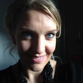 Annika Jónsveinsdóttir