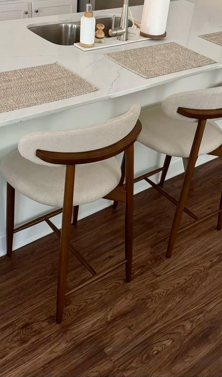 #stools #kitchenstools #homefurniture #homedesign