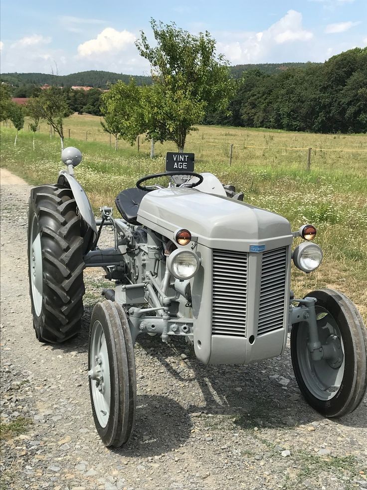 tractor is a motorized agricultural vehicle designed to perf