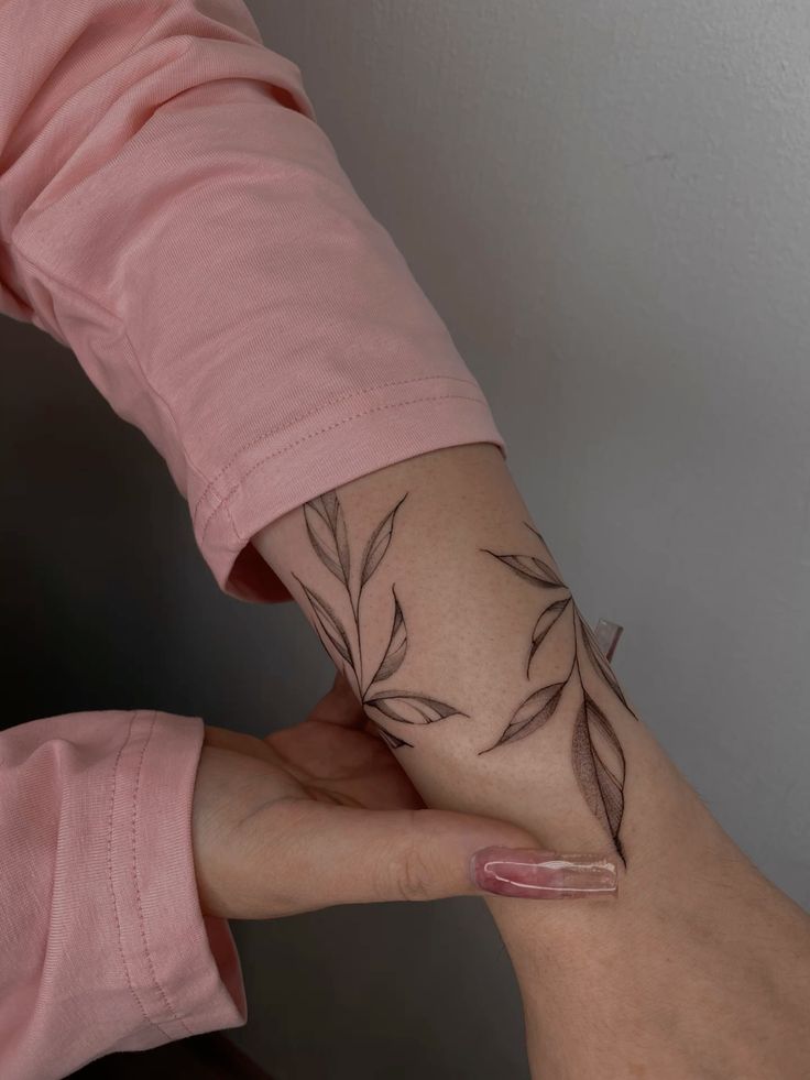 #татумосква #татумастермосква #татуветочка #wristtattoo #bot
