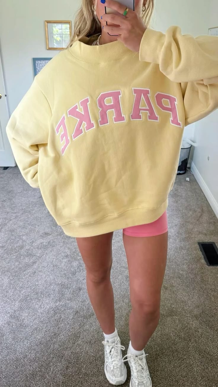 tshirt sweater hoodie outfit fashionstation 120426-208