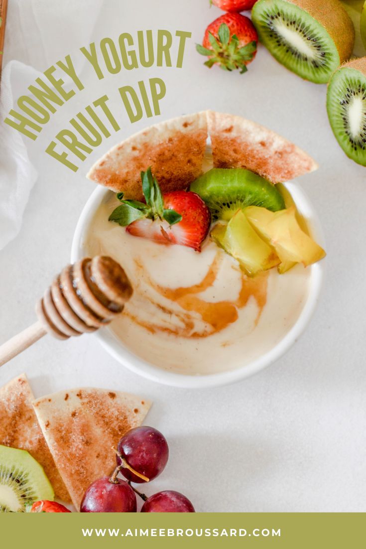 With only 3 ingredients (vanilla yogurt, honey + vanilla ext