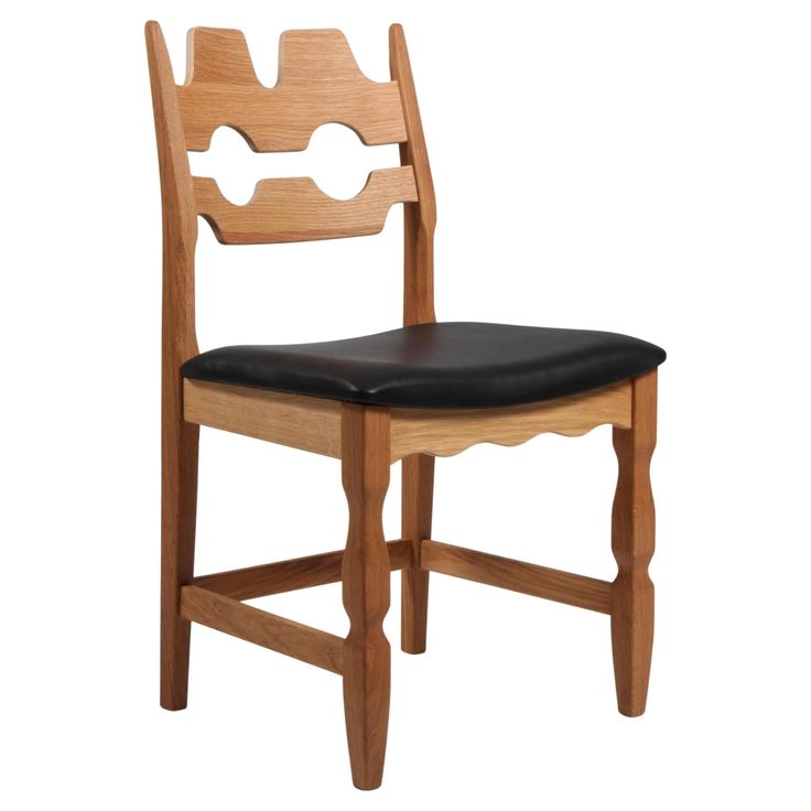 Set of striking dining chairs by Henning Kjærnulf, made of o
