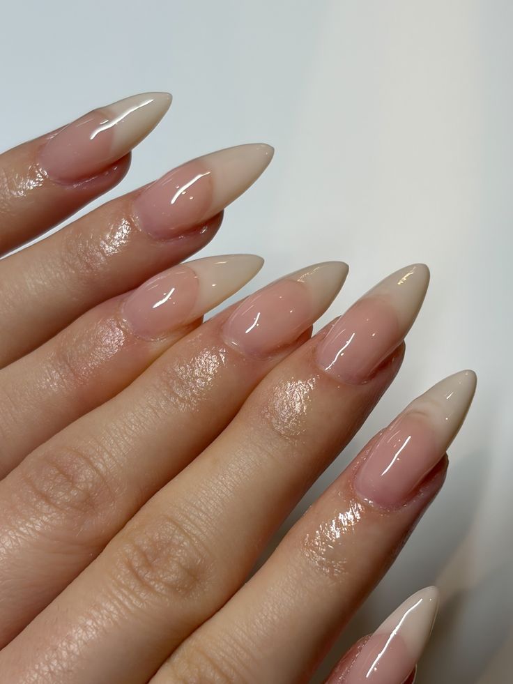 I basically put the Paris filter on her natural nails 🥛 

#n
