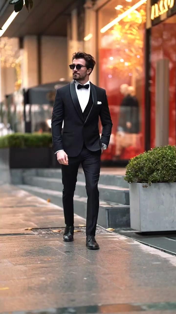 redit@VIOSSI Step into sophistication with our men’s luxury 