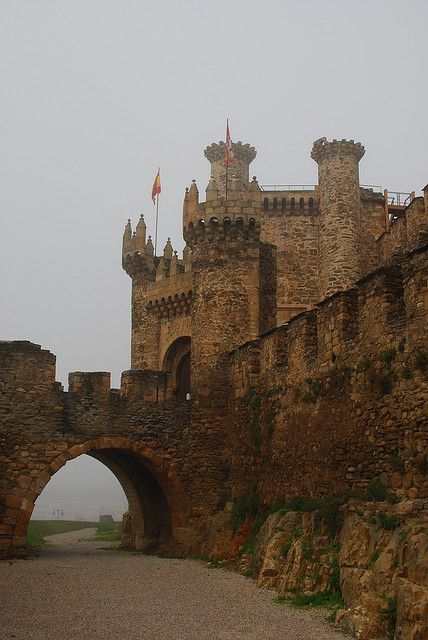Castillo de Ponferrada, León, Castillos de España*