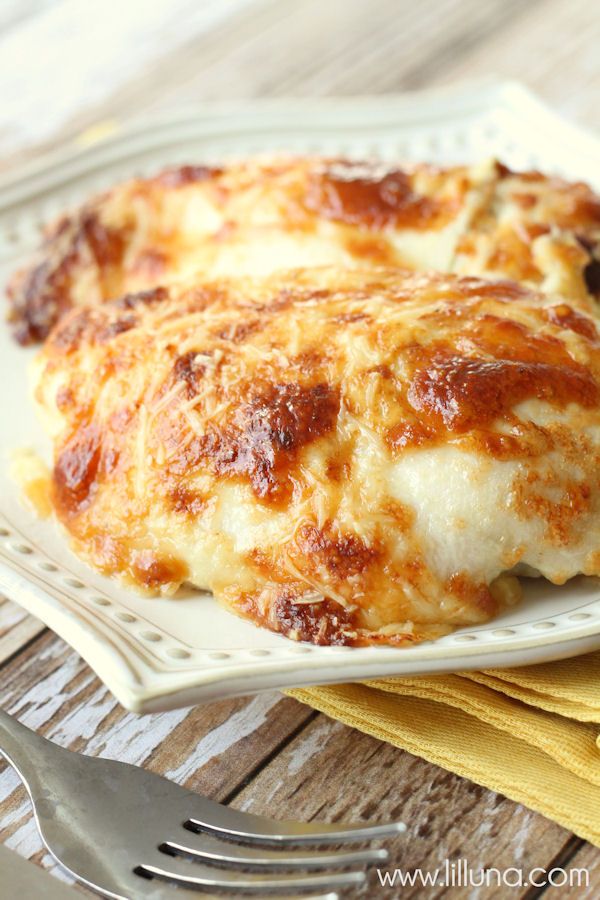 Creamy Swiss Chicken Bake. Easy? Yes. YUMMY? Yes. | Lil' Lun