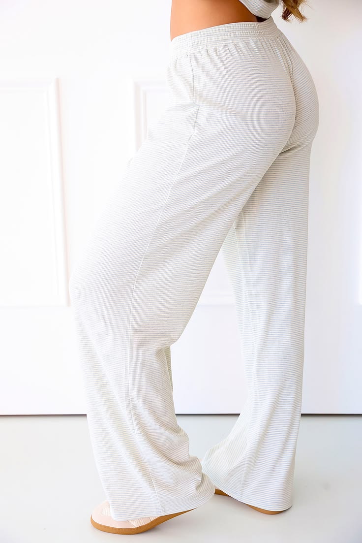 These striped pants feature a comfy elastic waistband, 31 in