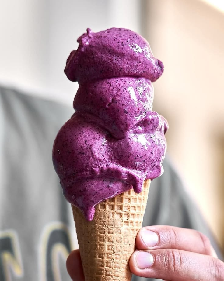 💛Veganes Blaubeereis💛 
Schaut euch diese Farbe an 😍 Dieses v