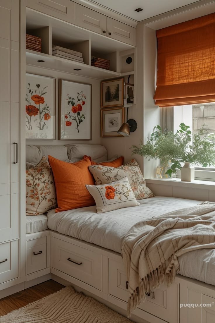Bedroom Next To Window, Window Daybed, Built In Daybed Under