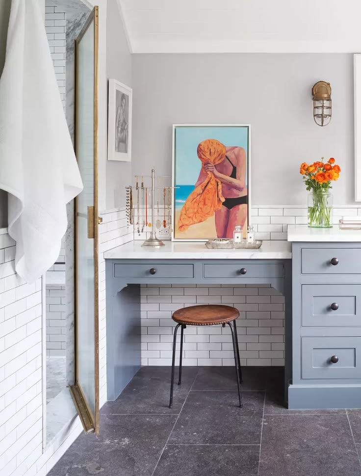 17 Bathroom Makeup Vanity Ideas to Make Your Daily Routine E