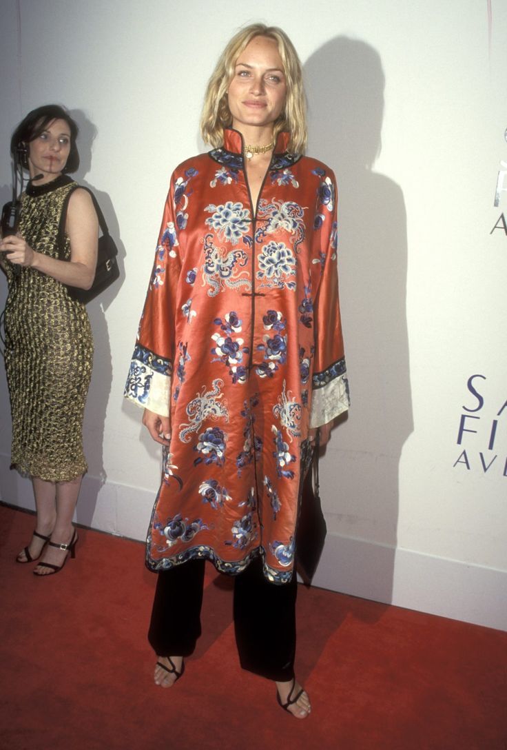 Amber Valletta, 1998