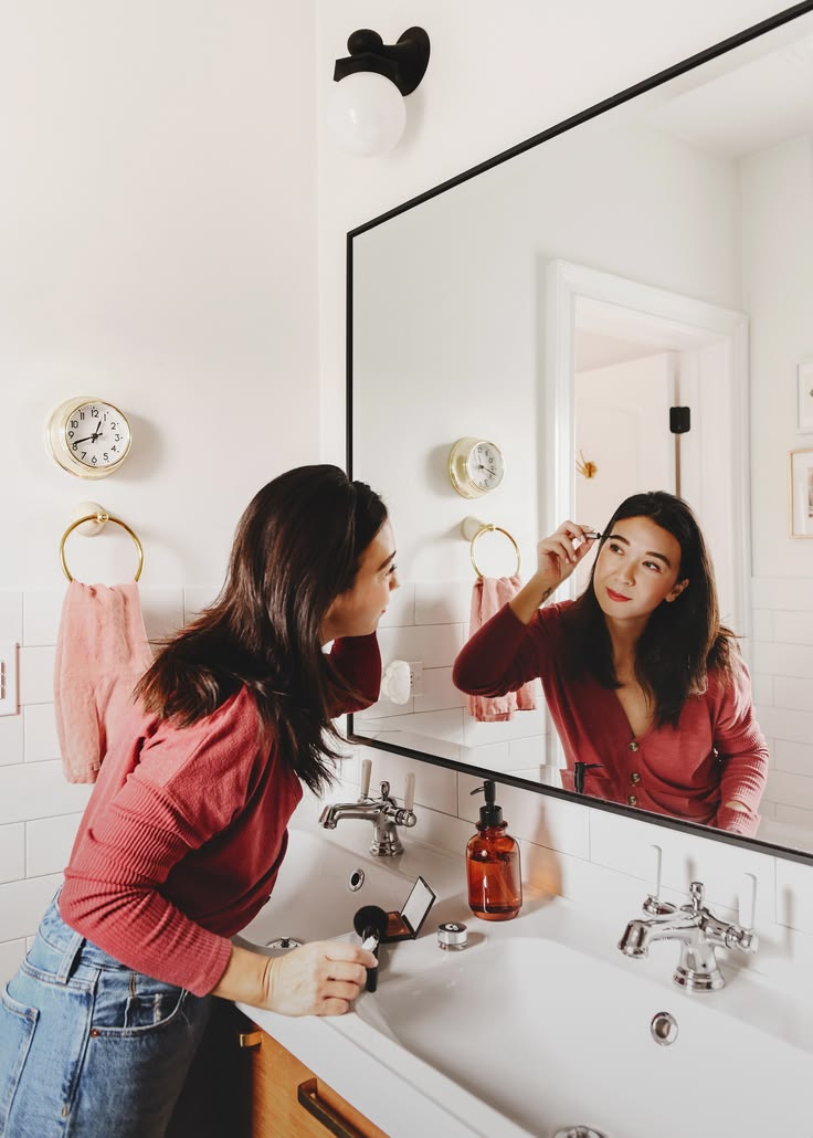 Applying my 5 minute face | My go-to products for a bright +