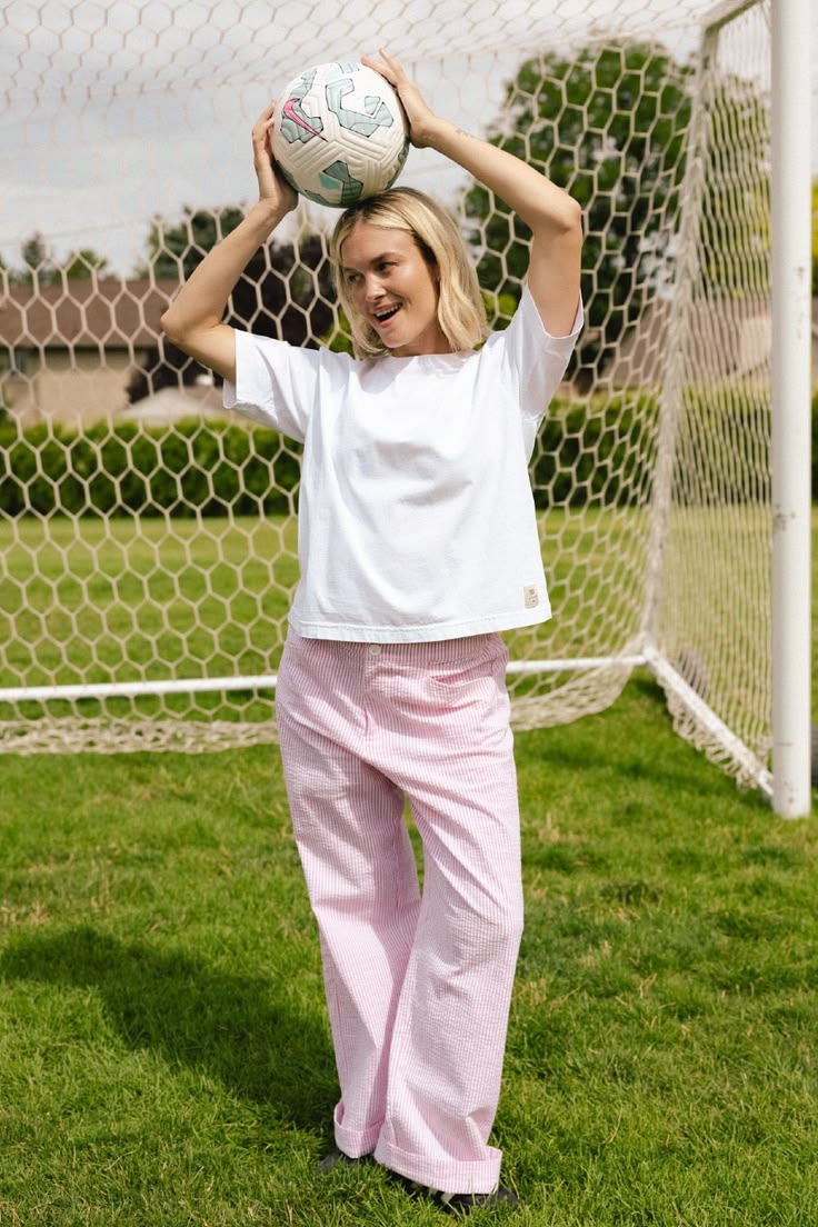 #womenstrousers #pinkstripedpants #widelegpants #backtoshool