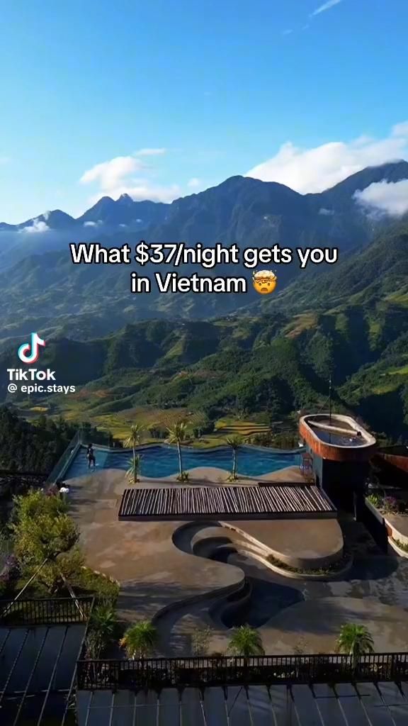 Travel tip: did you know booking stays together on @expedia 
