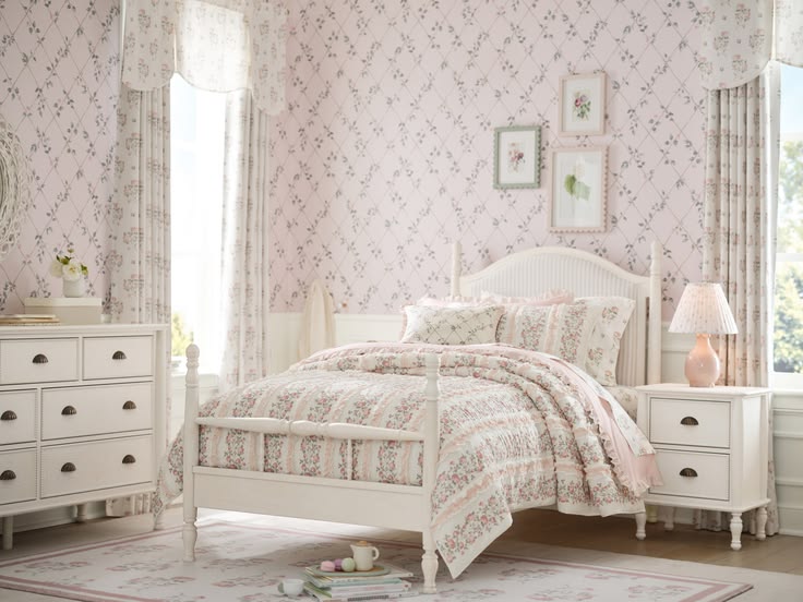 Design kid-friendly spaces with pieces that grow with them o