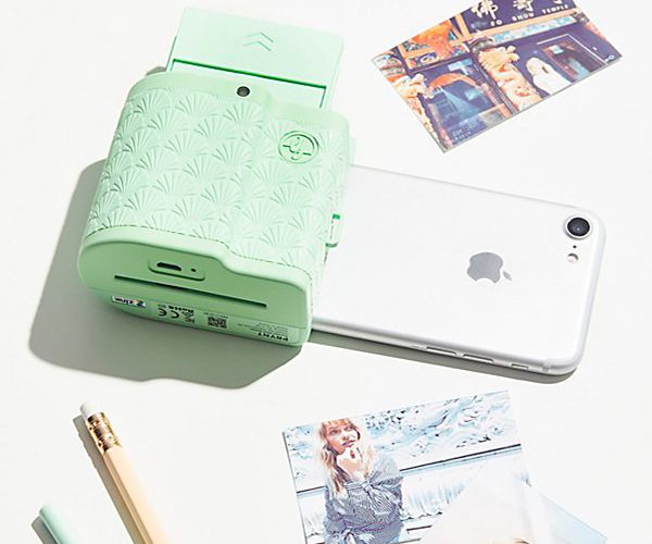 It’s your chance to make your dorm room look cute and shiny 