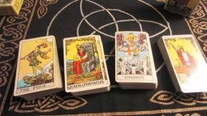 How-To-Read-Tarot-Cards-For-Dummies_Free-Reading-Online