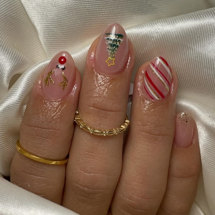 Rubber gel Navideñas 🎄🪅🎅🏻 hecho a mano 🫰🏻 #uñas #nails #uñas