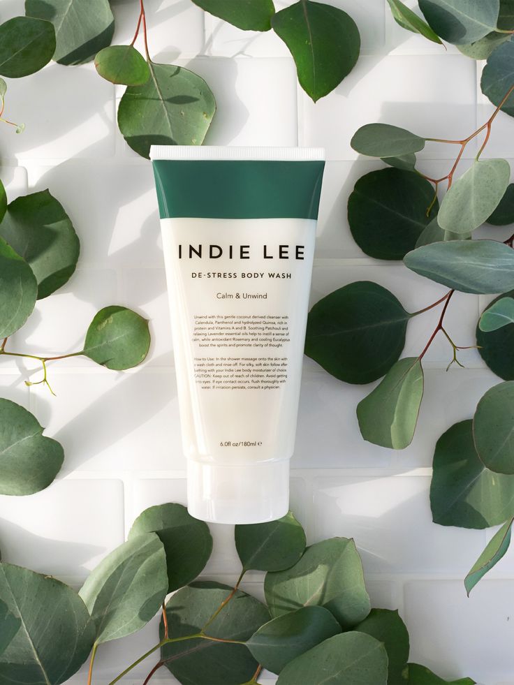 Enjoy a relaxing bathing experience with the Indie Lee De-St
