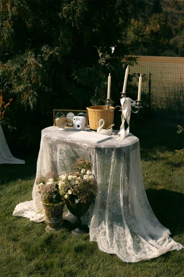 Megan and Cameron had the most stunning wedding day I've eve