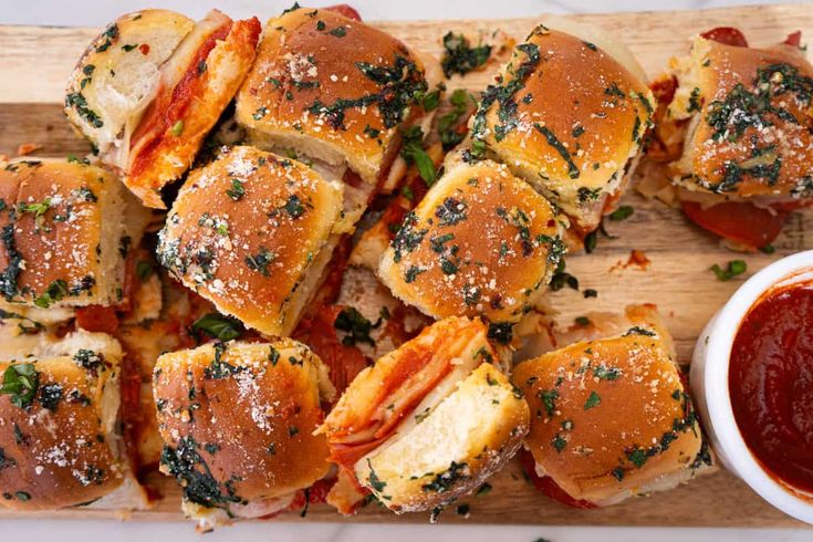 Pepperoni Pizza Sliders