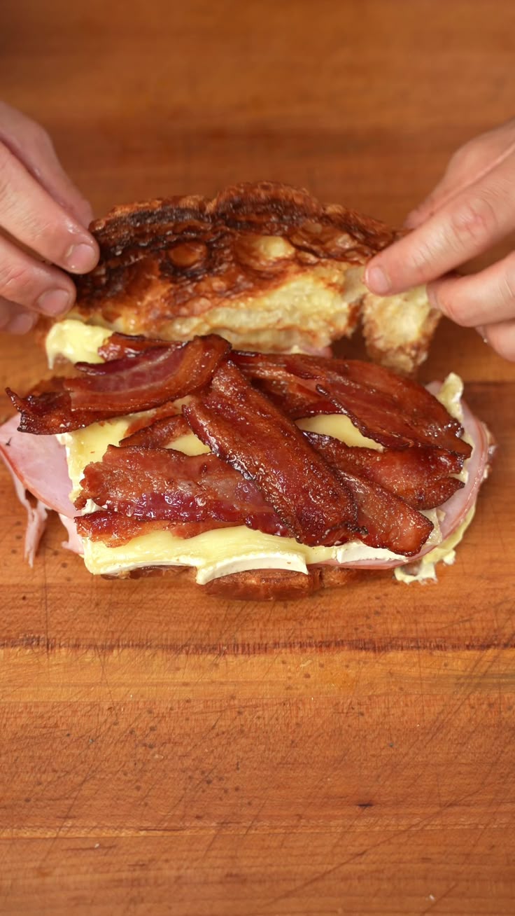 This ham and brie croissant by @owen.han 🥐 #foodie #foodlove