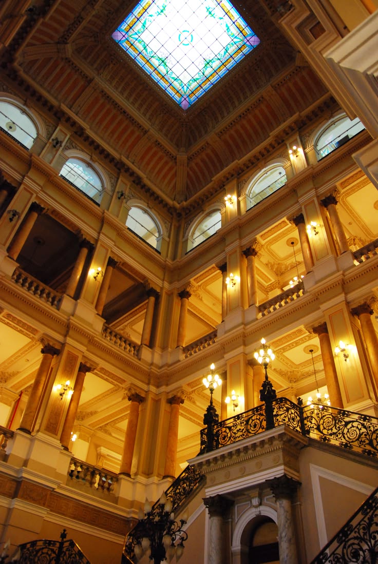 #lucianamartinez #fundacaobibliotecanacional #travel #place 