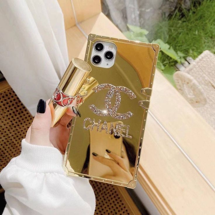 Fashionable CHANEL iphone13 / 13pro case Brand luggage type 