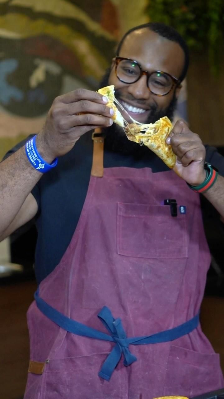 Cheesy Chicken Harissa Tacos 🌮 🔥🌶️. This is my new go to rec
