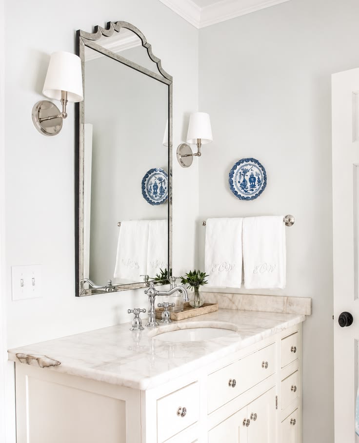 The Valencia Rosette" Knob by @MarkDSikes brings refined det