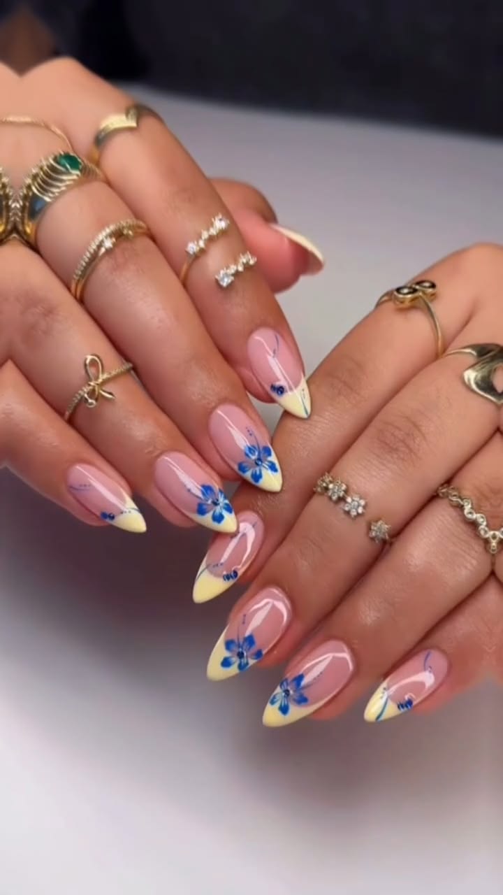 Bring the beach to your fingertips. 🌊🐚
💖 Backed by Bnails' 2